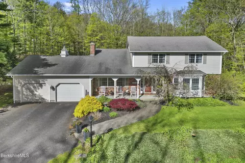 174 Dan Casey Memorial Dr, Pittsfield, MA 01201