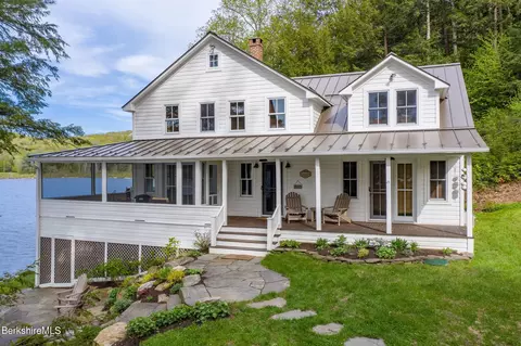 14 Bidwell Rd, Monterey, MA 01245
