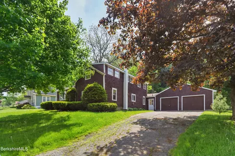 116 Wells Rd, Cheshire, MA 01225