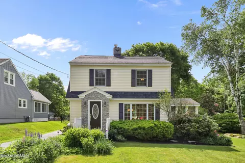 60 Pleasant St, Dalton, MA 01226