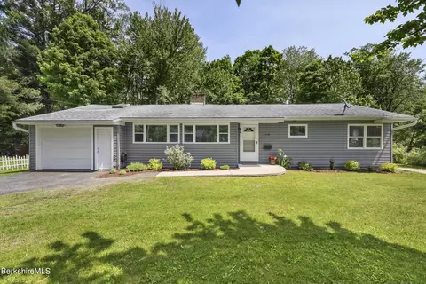 539 Elm St, Pittsfield, MA 01201