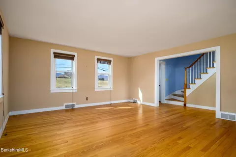 186 Stratton Rd, Williamstown, MA 01267 photo 6