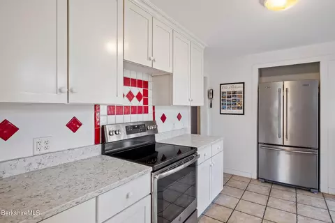 186 Stratton Rd, Williamstown, MA 01267 photo 9