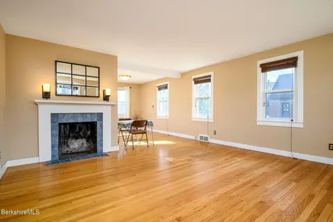 186 Stratton Rd, Williamstown, MA 01267 photo 5