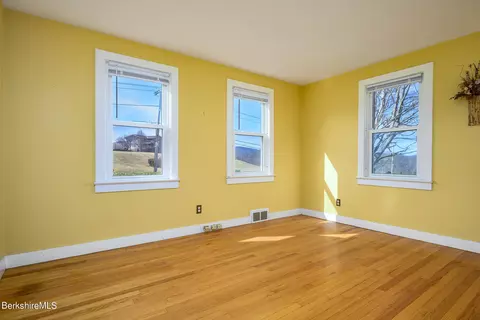 186 Stratton Rd, Williamstown, MA 01267 photo 14