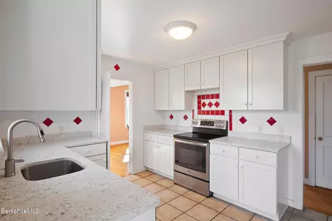 186 Stratton Rd, Williamstown, MA 01267 photo 10