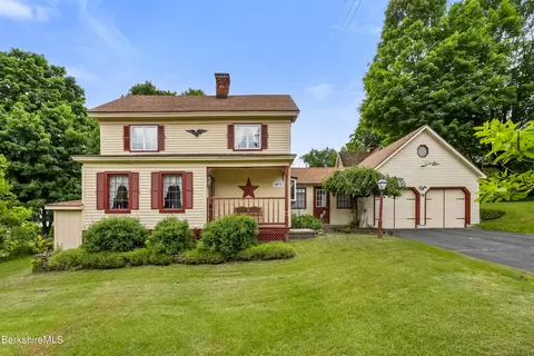 56 Alger St, Adams, MA 01220
