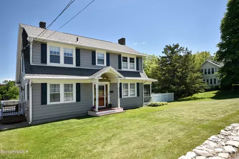 102 North St, Dalton, MA 01226