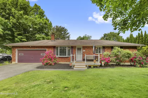 51 Leona Dr, Pittsfield, MA 01201