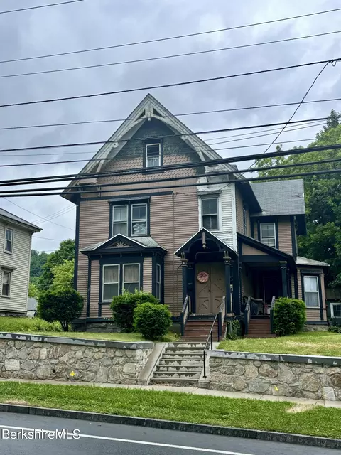 113 Commercial St, Adams, MA 01220