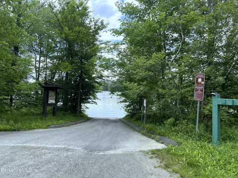 0 Hickingbotham Rd, Peru, MA 01235 photo 4