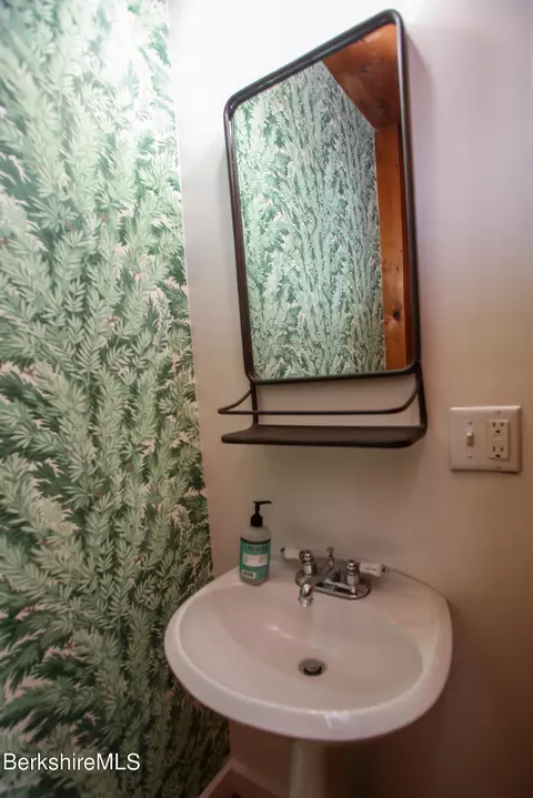 228 Zoar Rd, Rowe, MA 01367 photo 33