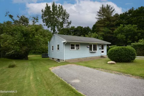 39 Goodrich St, North Adams, MA 01247