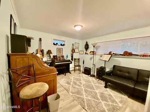 4 Devonshire Dr, Cheshire, MA 01225 photo 32