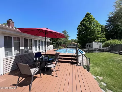 4 Devonshire Dr, Cheshire, MA 01225 photo 17