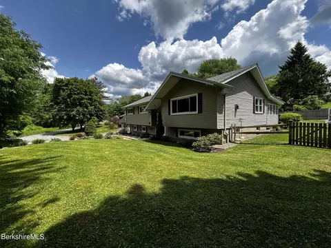 4 Devonshire Dr, Cheshire, MA 01225 photo 41