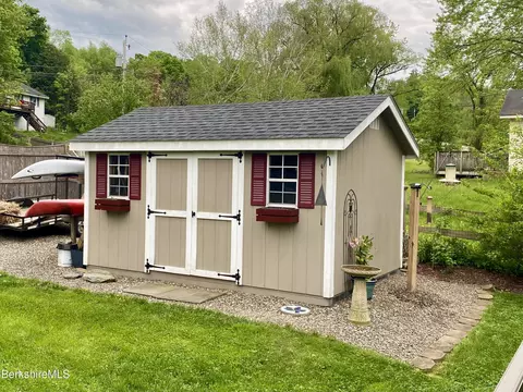 4 Devonshire Dr, Cheshire, MA 01225 photo 21
