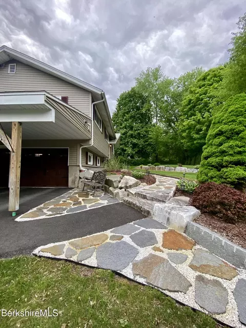 4 Devonshire Dr, Cheshire, MA 01225 photo 37