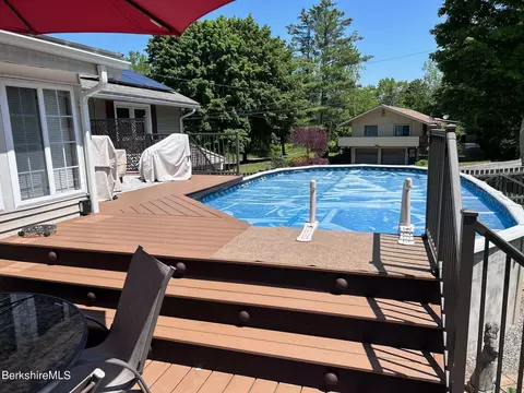 4 Devonshire Dr, Cheshire, MA 01225 photo 18
