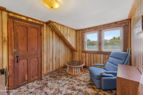 Bedroom - 167 Loop Rd, Savoy, MA 01256 photo 5 of 5