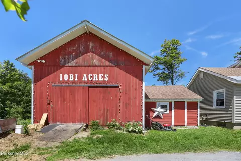 Exterior - 167 Loop Rd, Savoy, MA 01256 photo 9 of 9