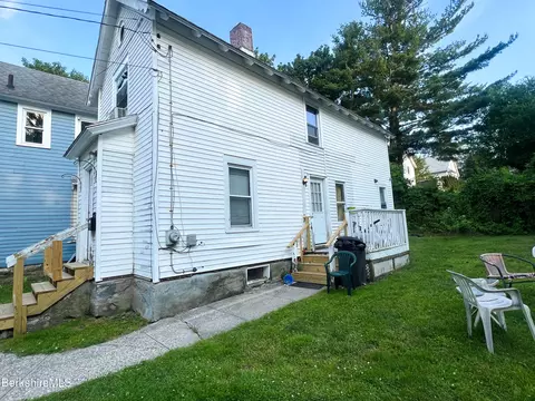 17-23 Danforth Ave, Pittsfield, MA 01201 photo 6