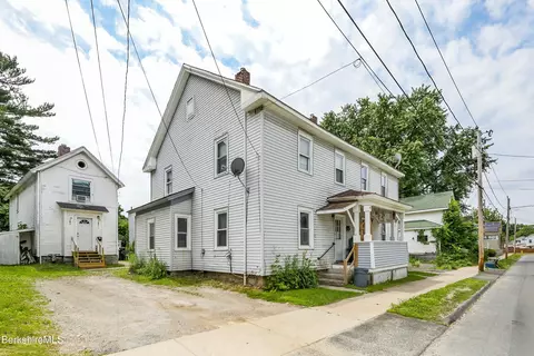 17-23 Danforth Ave, Pittsfield, MA 01201