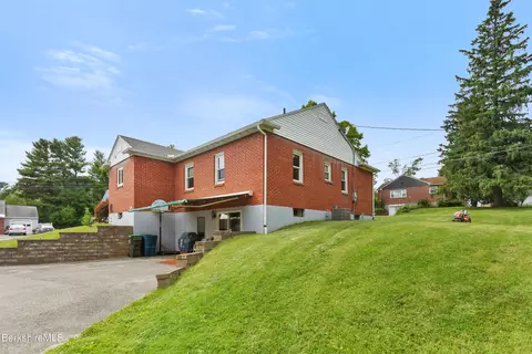 10 Mountain View Ter, Lee, MA 01238 photo 4