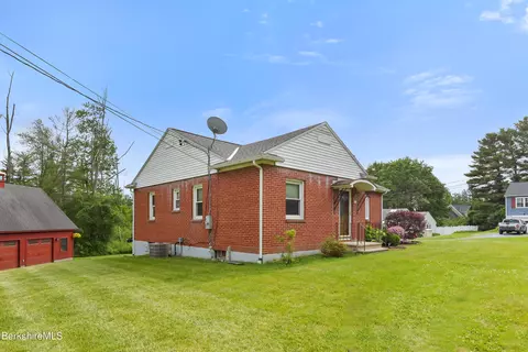 10 Mountain View Ter, Lee, MA 01238 photo 7