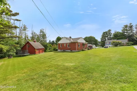 10 Mountain View Ter, Lee, MA 01238 photo 26