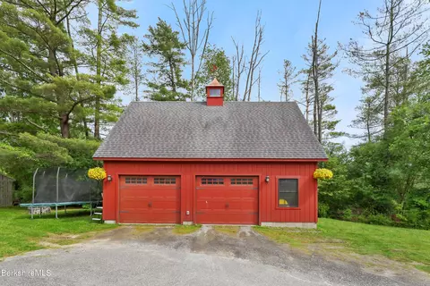 10 Mountain View Ter, Lee, MA 01238 photo 2