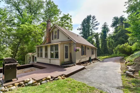 34 Whittesley Ave, North Adams, MA 01247