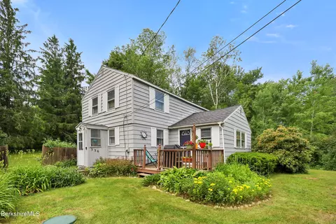 336 Michaels Rd, Hinsdale, MA 01235