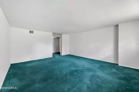 Living - 4 Rolling Hills Bld4 -- UNIT 9, Lenox, MA 01240 photo 4 of 4