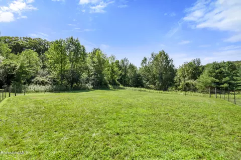 Exterior - 4 Rolling Hills Bld4 -- UNIT 9, Lenox, MA 01240 photo 12 of 12