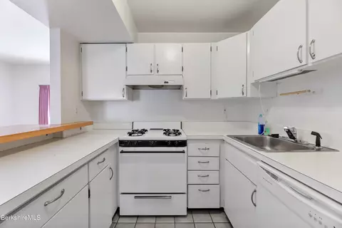 Kitchen - 4 Rolling Hills Bld4 -- UNIT 9, Lenox, MA 01240 photo 1 of 2