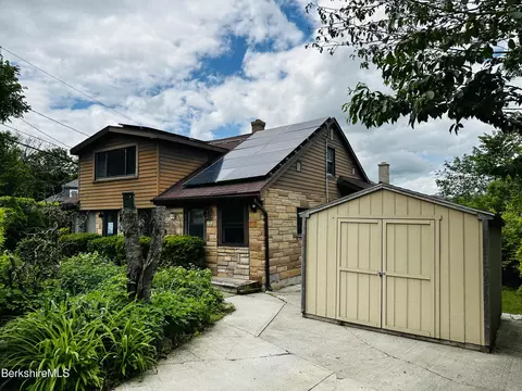 47 Exeter Ave, Pittsfield, MA 01201
