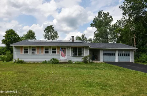 269 E Housatonic St, Dalton, MA 01226