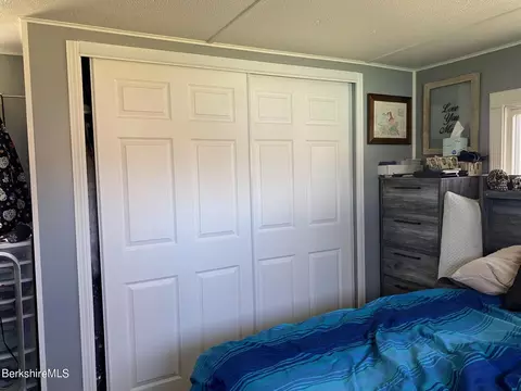 8 5th Ave, Cheshire, MA 01225 photo 9