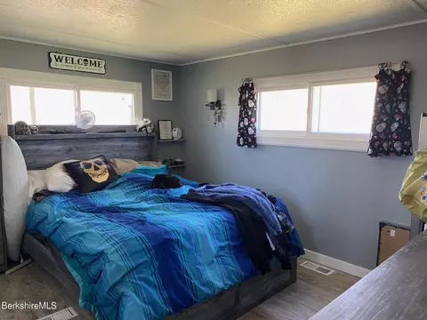 8 5th Ave, Cheshire, MA 01225 photo 8