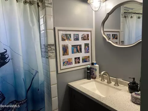 8 5th Ave, Cheshire, MA 01225 photo 10