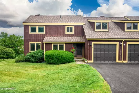 29 Thistle Path, Williamstown, MA 01267
