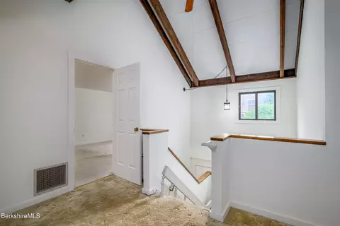 Entry Way - 29 Thistle Path, Williamstown, MA 01267 photo 3 of 3