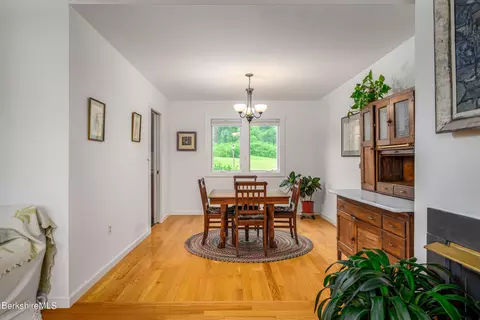 Dining - 29 Thistle Path, Williamstown, MA 01267 photo 3 of 5
