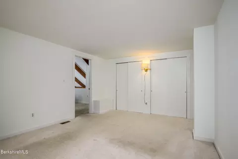Bedroom - 29 Thistle Path, Williamstown, MA 01267 photo 4 of 4