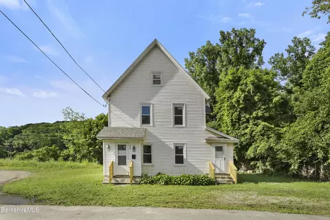 438 River St, North Adams, MA 01247