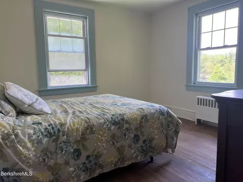 415 Fairview St, Lee, MA 01238 photo 42