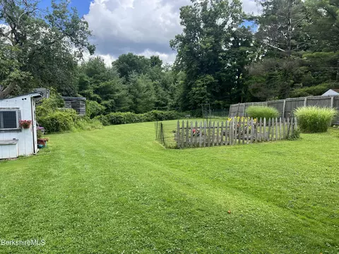 415 Fairview St, Lee, MA 01238 photo 8