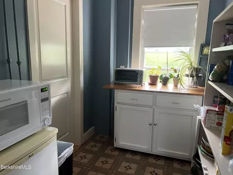 415 Fairview St, Lee, MA 01238 photo 21