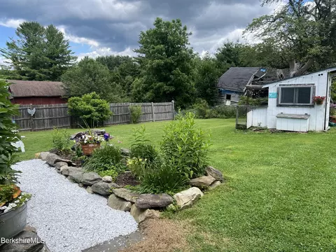 415 Fairview St, Lee, MA 01238 photo 9